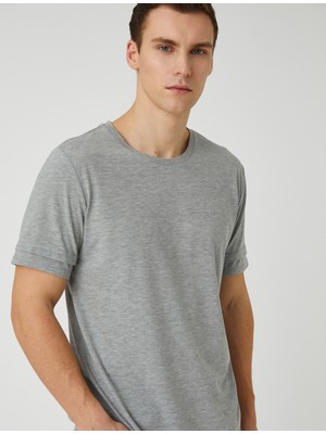 Koton Basic Tişört Bisiklet Yaka Kol Detaylı