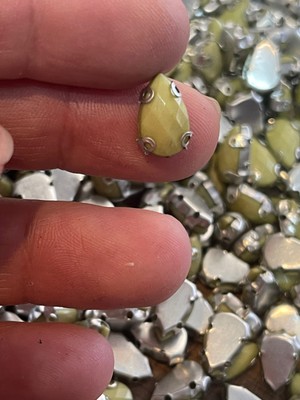 Gönülden Tasarım 1 cm 2 mm Kristal Nil Yeşili Kasalı Dikme Damla Taş Boncuk (50 Adet)