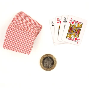 42mm Mini İskambil Kağıdı 54'lü Küçük Boy Taşınabilir Oyun Kartları Destesi