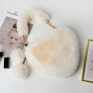 QiQi Store El Çantası Peluş Kadın Kalp Şekilli Zincir Çanta Küçük Top Kolye Sevimli Bayan Çanta ile (Yurt Dışından)
