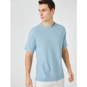 Basic Tişört Bisiklet Yaka Dokulu Reglan Kol Detaylı