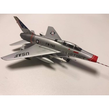 North American F-100 C Super Sabre Pm Model Avcı-Bombardıman Fiyatı