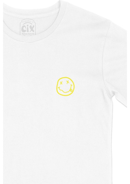Nirvana Logolu Cep Logo Tasarımlı Beyaz Tişört fiyatları