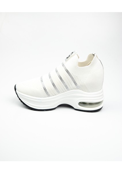 300 - 4 Beyaz Kalın Taban Günlük Kadın Ayakkabı modelleri