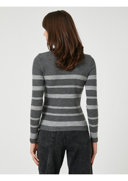 Triko Boğazlı Kazak Dar Kesim fırsatları