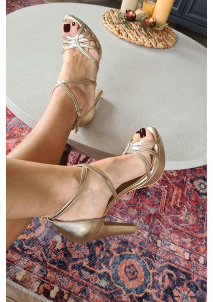 015 5009 Topukla Kadın Abiye Ayakkabı fiyatları