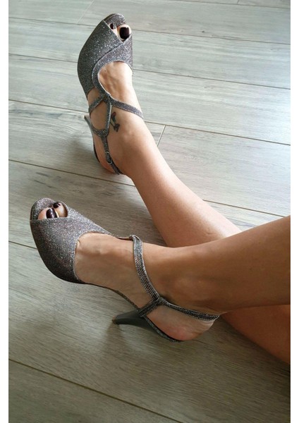 599 Topukla Kadın 10 cm Topuklu Abiye Ayakkapı fiyatları