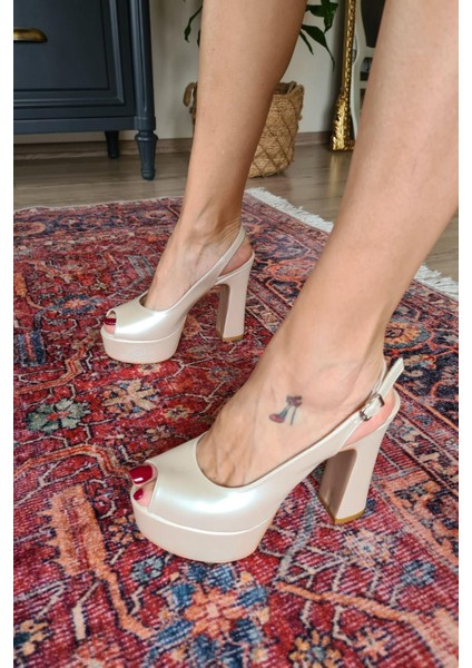 036 04154 Topukla Yüksek Topuklu Açık Platformlu Abiye Ayakkabı