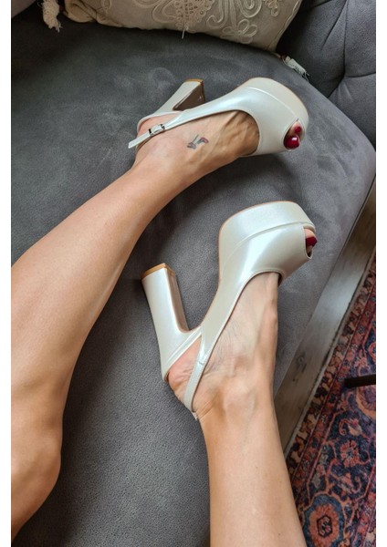 036 04154 Topukla Yüksek Topuklu Açık Platformlu Abiye Ayakkabı modelleri