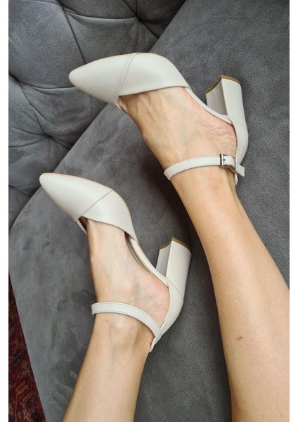 015 046 Topukla Kadın Abiye Ayakkabı