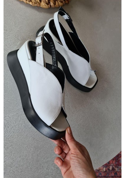 022 20633 Topukla Kadın Deri Dolgu Topuk Sandalet fiyatları