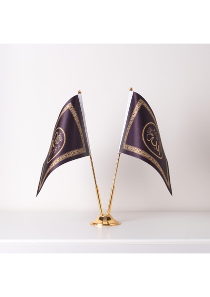 Allah-Muhammed Altın Renk 2li Masa Bayrağı Saten Kumaş Dijital Baskı 15x22,5 cm