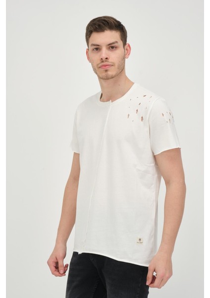 Erkek Asimetrik Yırtık Detaylı Bisiklet Yaka Kısa Kollu Basic T-Shirt indirimleri
