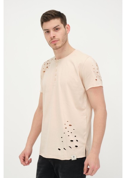 Erkek Düğmeli Yırtık Detaylı Kısa Kollu Basic T-Shirt fırsatları