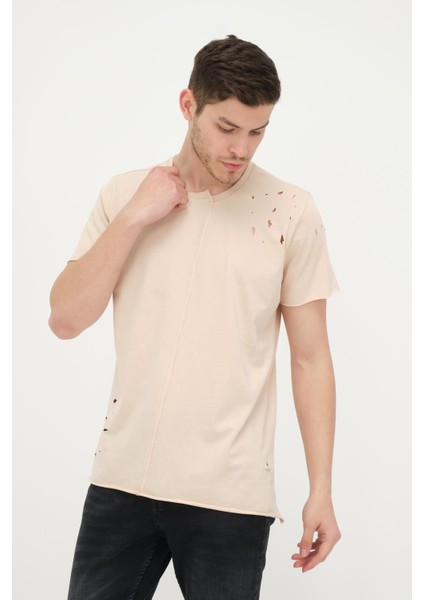 Erkek Asimetrik Yırtık Detaylı Bisiklet Yaka Kısa Kollu Basic T-Shirt indirimleri