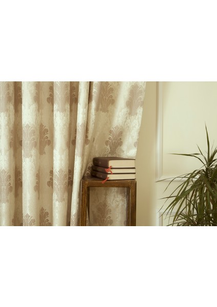 Fon Perde Klasik Damask Desen Krem-Vizon 1-3 Sık Pile 60 x 260 cm