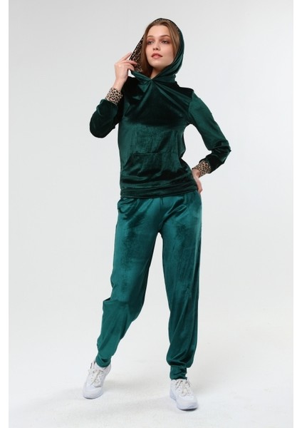 Zümrüt Paça Lastik Kadın Kadife Kapüşon Takım modelleri