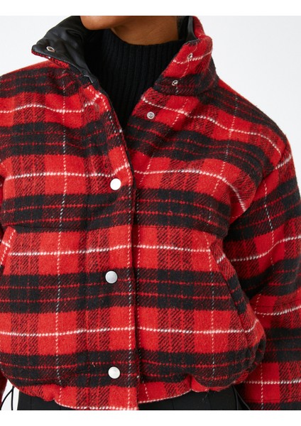 Crop Şişme Mont Dik Yaka indirimleri