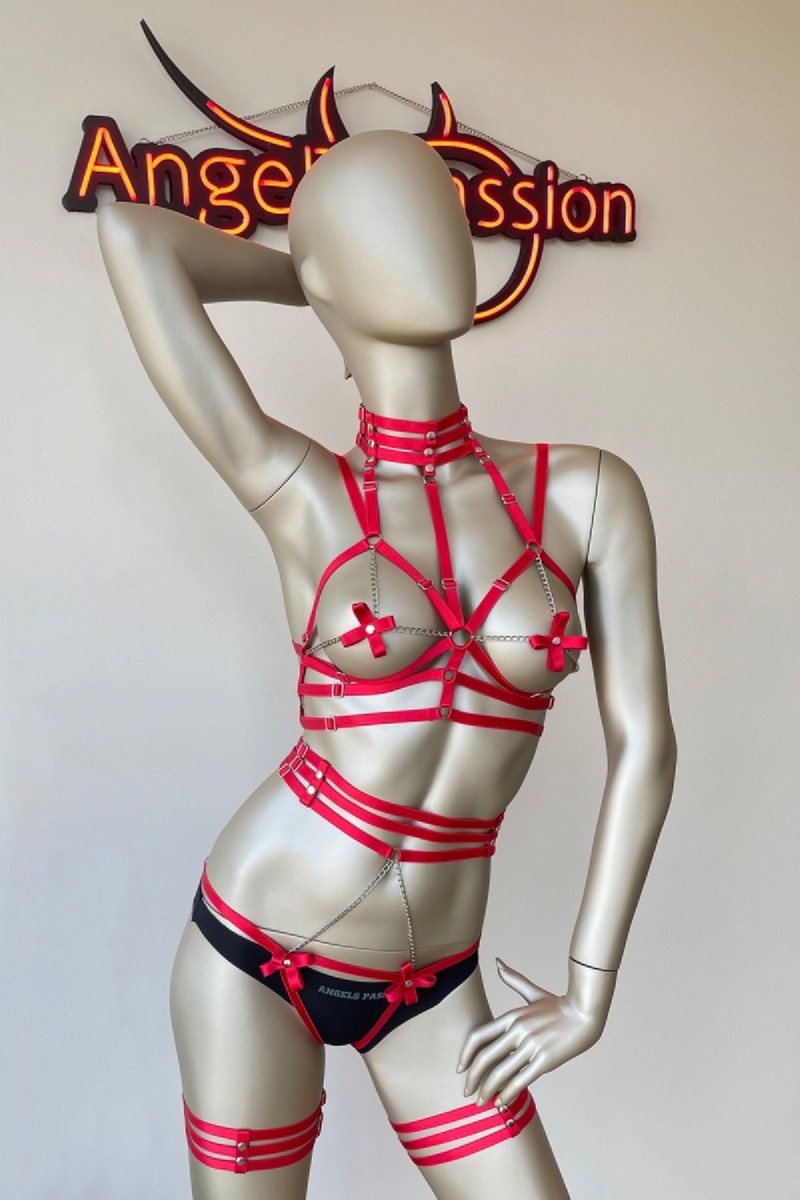 100100e Kırmızı Fiyonk Detaylı Şık Lastik Vücut Harness görsel 5