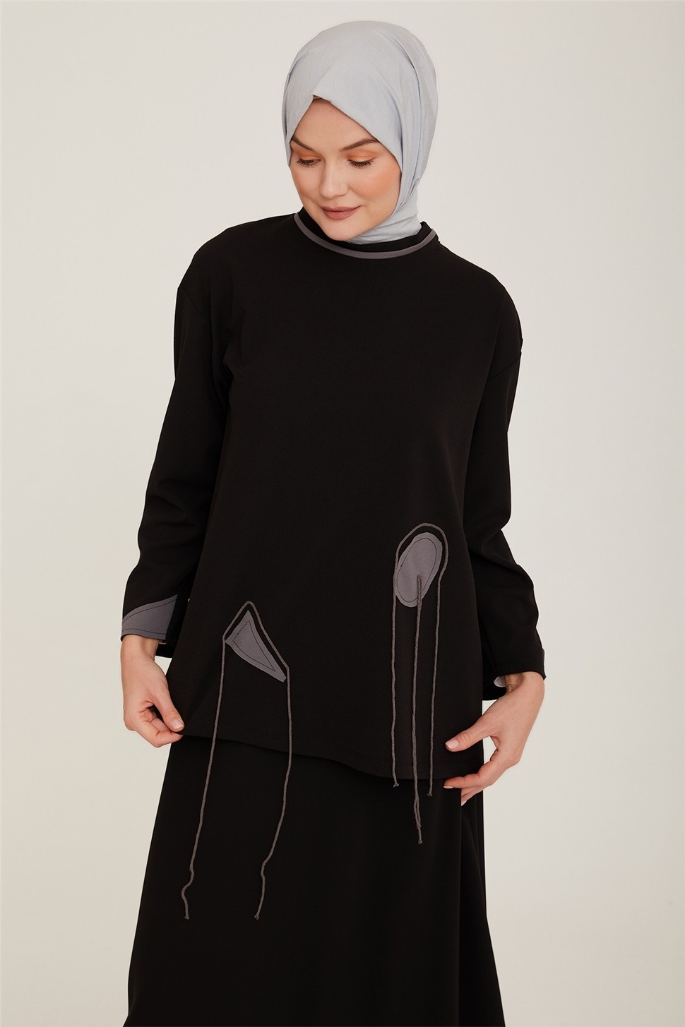 Armine Işlemeli Sweatshirt 22K3213 Siyah görsel 4