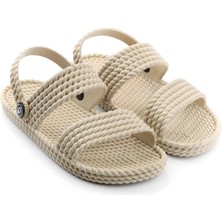 Gezer Kadın Yazlık Hasır Görünümlü Ayarlanabilir Kaydırmaz Taban Terlik Bej Renkli Konforlu Tasarım