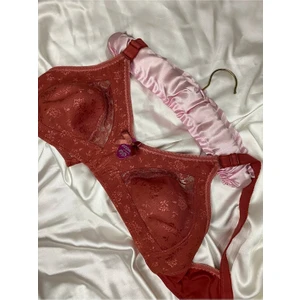 Kadın Dantel Detaylı Büyük Beden D Cup Toparlayıcı Rahat Sütyen