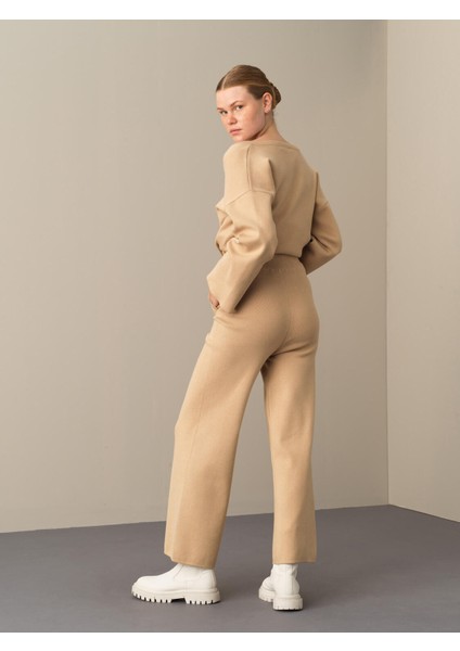 Kadın Bej Regular Fit Triko Pantolon fırsatları