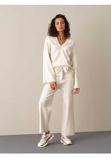 Kadın Ekru Oversize Kazak fiyatları