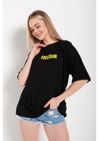 Kadın Oversize Freedom Baskılı T-Shirt modelleri