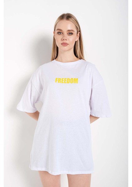 Kadın Oversize Freedom Baskılı T-Shirt