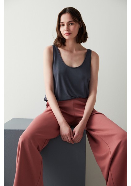 Geniş Paçalı Jogger Pantolon