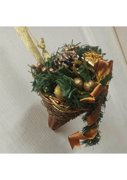Süslü Masa Üzeri Hasır Yılbaşı Süsü Veya Yılbaşı Kapı Süsü16 x 13 cm