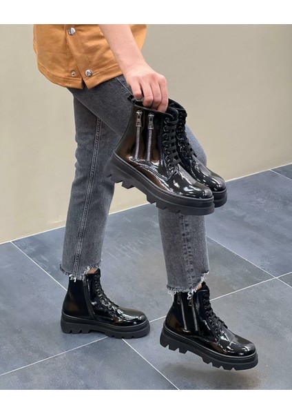 Kaymaz Kauçuk Taban Bağcıklı Fermuarlı Su Geçirmez Fermuar Desen Detay Kadın Bot fırsatları