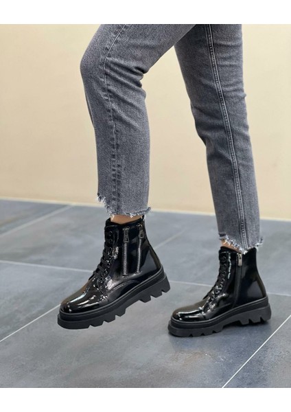 Kaymaz Kauçuk Taban Bağcıklı Fermuarlı Su Geçirmez Fermuar Desen Detay Kadın Bot indirimleri