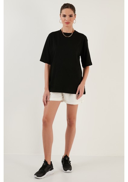 Pamuklu Oversize Bisiklet Yaka T Shirt Bayan T Shirt 5864562 fırsatları