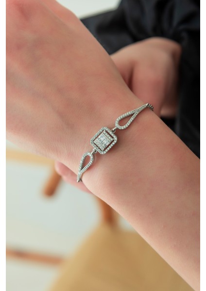 925 Ayar Kelepçe Model Tektaş Bileklik Kadın Gümüş Bileklik