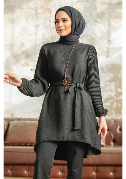 - Kolları Pileli Siyah Tesettür Tunik 41221S