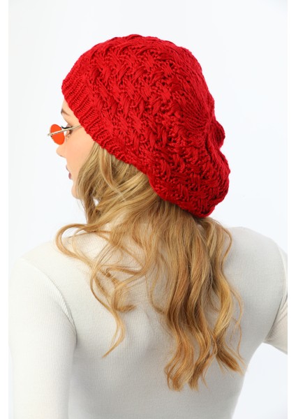 Çift Kat Kırmızı Kadın Ressam Bere fiyatları