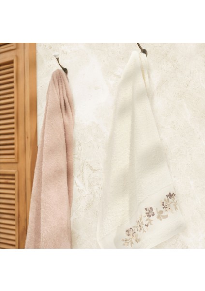 Flora Bej Nakışlı Hamam Seti