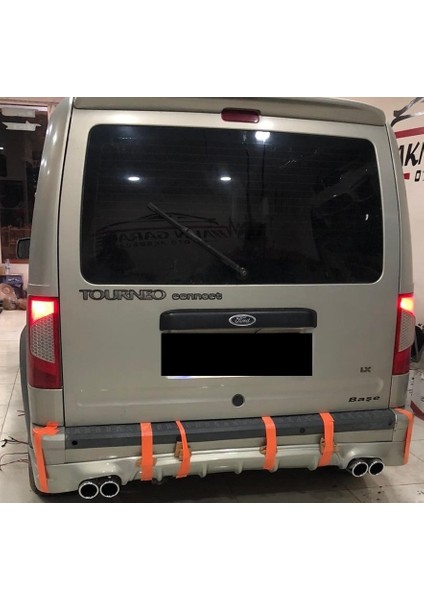 Ford Connect Arka Difüzör x Model Ara Karlık Boyalı