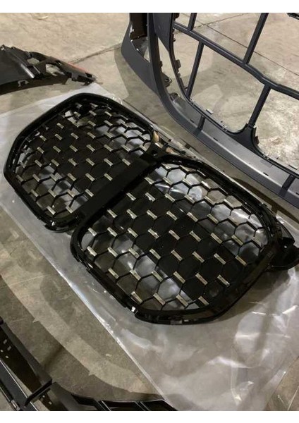 Bmw 3 Serisi G20 Için G22 Dönüşüm Ön Tampn & Panjur Seti fırsatları