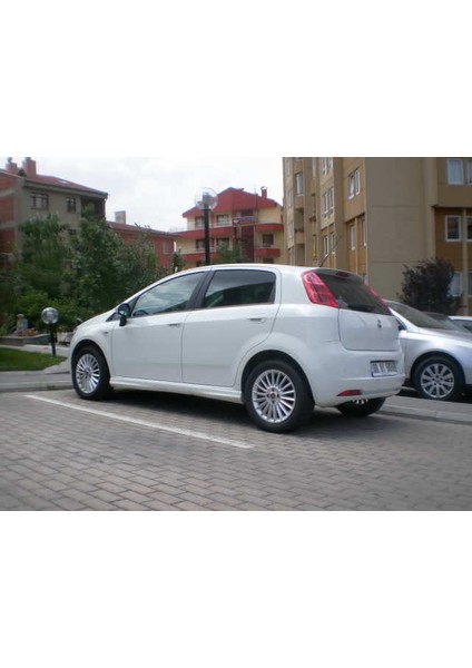 Fiat Punto Marşpiyel (Plastik)