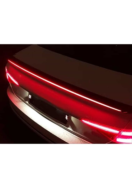 Audı A4 2016-2019 LED Spoiler Piano Black (Parlak Siyah)
