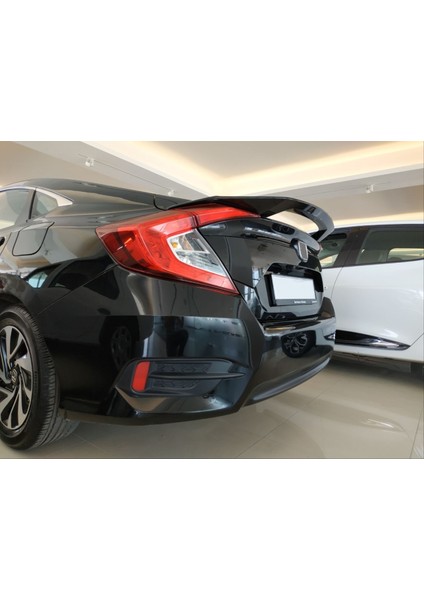 Honda Cıvıc Fc5 V Style Spoiler - Piano Black modelleri