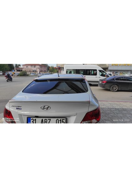 Hyundai Accent Blue Spoiler Bagaj Üsüt Aanatomik Boyalı