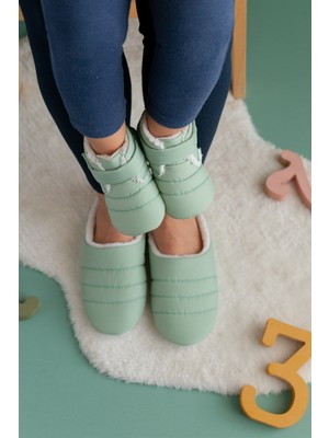 First Step Paraşüt Kumaş Kürklü Anne Terlik ve Bebek Panduf (Terlik ve Panduf Ayrı SATILMAKTADIR.)-MİNT-T-1007