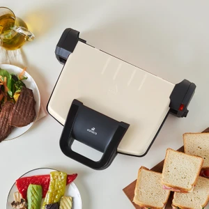Future Essential Tost Makinesi Matte Krem 1800 W 4 Dilim Kapasiteli