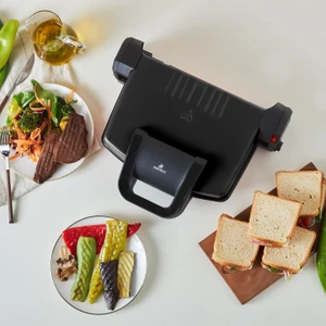 Future Essential Tost Makinesi Matte Black 1800 W 4 Dilim Kapasiteli