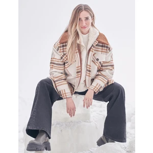 Şahika Ercümen x Koton - Düğmeli Cepli Oversize Gömlek Ceket