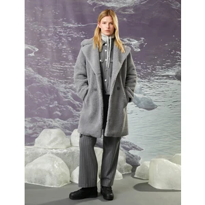 Şahika Ercümen x Koton - Kruvaze Düğmeli Peluş Kaban